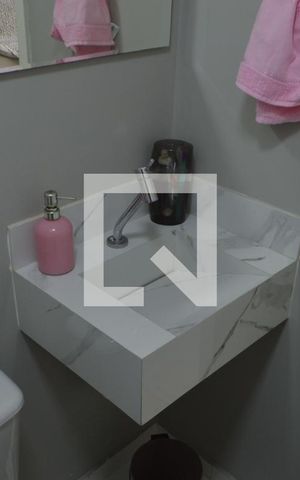 Apartamento à venda com 74m², 2 quartos e 1 vagaBanheiro 