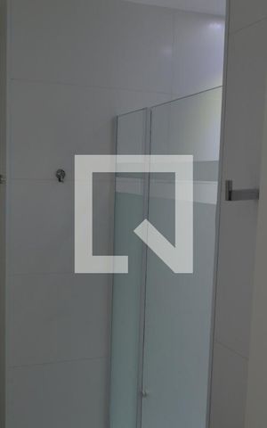 Apartamento à venda com 74m², 2 quartos e 1 vagaBanheiro da Suíte 1