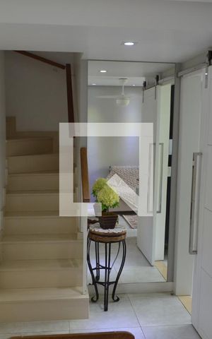 Apartamento à venda com 74m², 2 quartos e 1 vagaSala
