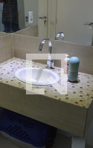 Apartamento à venda com 74m², 2 quartos e 1 vagaBanheiro da Suíte 1