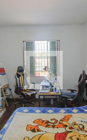 Casa à venda com 129m², 2 quartos e 2 vagas Casa à venda com 129m², 2 quartos e 2 vagasQuarto 2