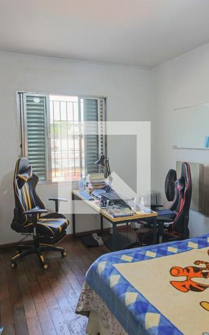 Casa à venda com 129m², 2 quartos e 2 vagas Casa à venda com 129m², 2 quartos e 2 vagasQuarto 2