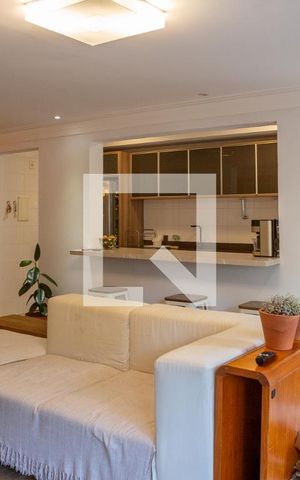 Apartamento à venda com 94m², 2 quartos e 2 vagas Apartamento à venda com 94m², 2 quartos e 2 vagasSala