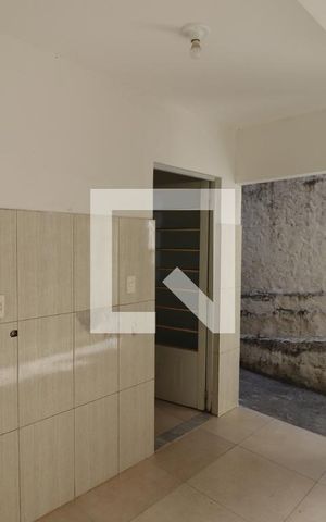 Casa para alugar com 58m², 2 quartos e sem vagaÁrea de Serviço