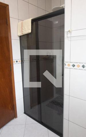 Casa à venda com 166m², 3 quartos e 4 vagas Casa à venda com 166m², 3 quartos e 4 vagasBanheiro Quarto 1