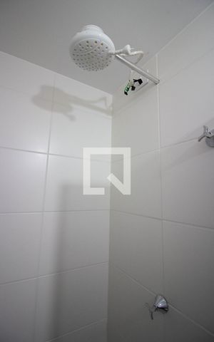 Apartamento à venda com 39m², 2 quartos e sem vaga Apartamento à venda com 39m², 2 quartos e sem vagaChuveiro