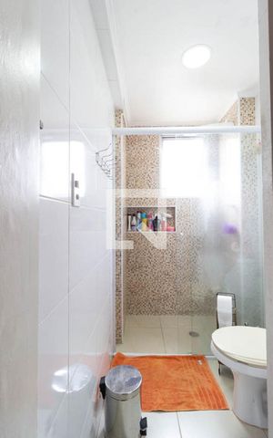 Apartamento à venda com 68m², 2 quartos e 2 vagas Apartamento à venda com 68m², 2 quartos e 2 vagasBanheiro