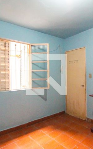 Casa para alugar com 120m², 2 quartos e 2 vagasQuarto 2