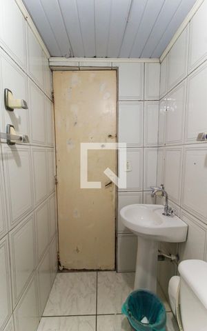 Casa para alugar com 120m², 2 quartos e 2 vagasBanheiro