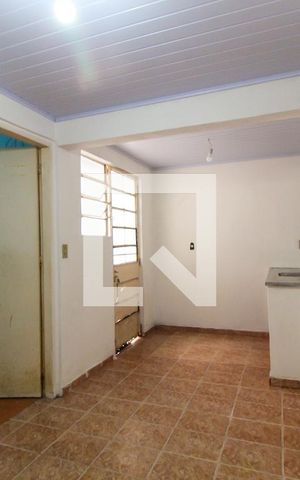 Casa para alugar com 120m², 2 quartos e 2 vagasCozinha
