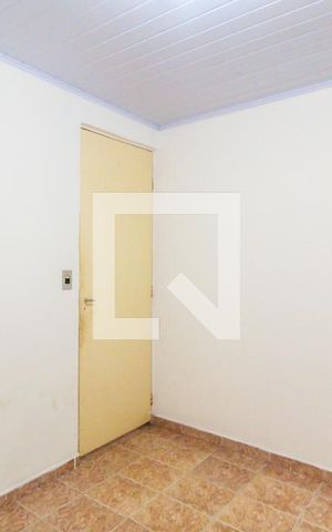 Casa para alugar com 120m², 2 quartos e 2 vagasQuarto 1