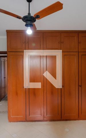 Apartamento à venda com 140m², 3 quartos e 2 vagasQuarto 02