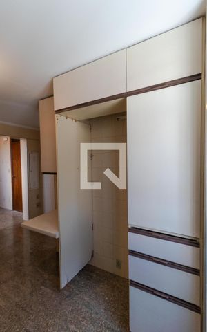 Apartamento à venda com 140m², 3 quartos e 2 vagasCozinha