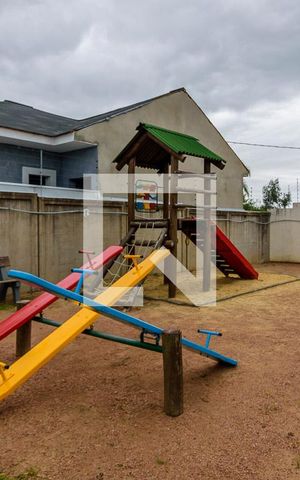 Casa de condomínio à venda com 170m², 3 quartos e 2 vagas Casa de condomínio à venda com 170m², 3 quartos e 2 vagasÁrea comum - Playground