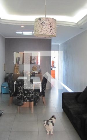 Casa à venda com 300m², 3 quartos e 3 vagasSala