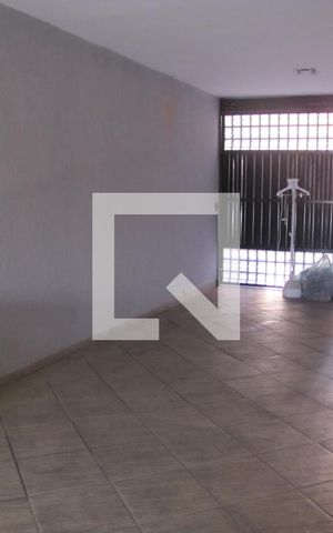 Casa à venda com 300m², 3 quartos e 3 vagasGaragem