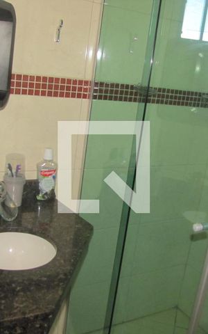 Casa à venda com 300m², 3 quartos e 3 vagasBanheiro da Suíte