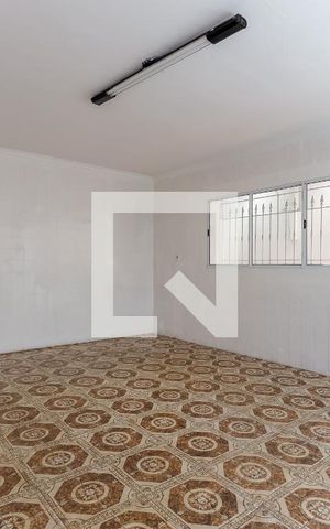 Casa à venda com 250m², 4 quartos e 7 vagas Casa à venda com 250m², 4 quartos e 7 vagasCozinha