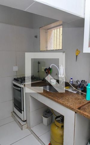 Casa à venda com 85m², 3 quartos e sem vaga Casa à venda com 85m², 3 quartos e sem vagaCozinha