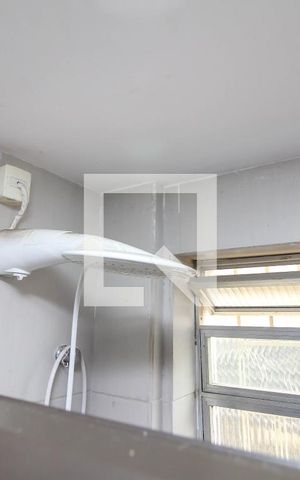 Casa à venda com 85m², 3 quartos e sem vaga Casa à venda com 85m², 3 quartos e sem vagaChuveiro