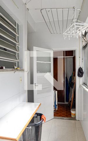 Apartamento à venda com 70m², 2 quartos e sem vaga Apartamento à venda com 70m², 2 quartos e sem vagaárea de serviço