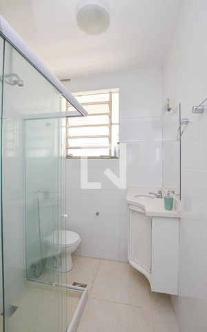 Apartamento à venda com 70m², 2 quartos e sem vaga Apartamento à venda com 70m², 2 quartos e sem vagaBanheiro