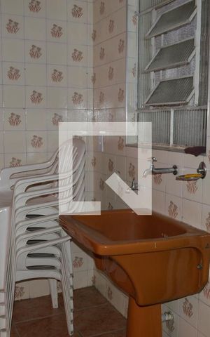 Casa à venda com 200m², 3 quartos e 3 vagasÁrea de Serviço