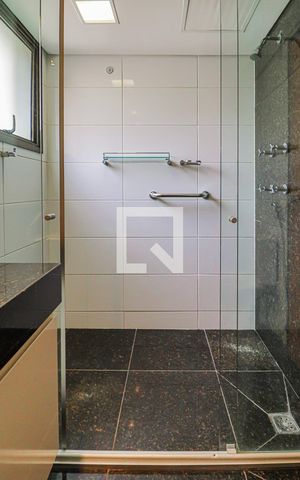 Apartamento para alugar com 100m², 2 quartos e 2 vagasBanheiro do Quarto 2 Suíte