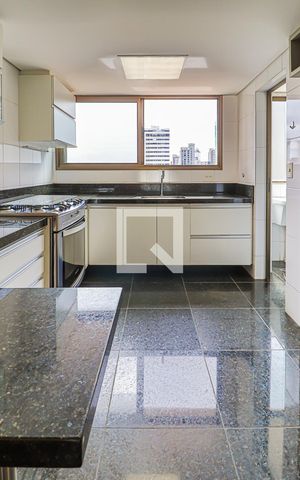 Apartamento para alugar com 100m², 2 quartos e 2 vagasCozinha
