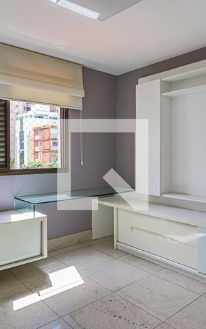 Apartamento para alugar com 100m², 2 quartos e 2 vagasSala de TV