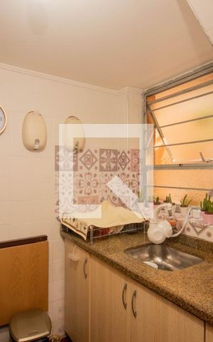 Casa à venda com 329m², 4 quartos e 3 vagas Casa à venda com 329m², 4 quartos e 3 vagasÁrea de Churrasco - Cozinha Auxiliar