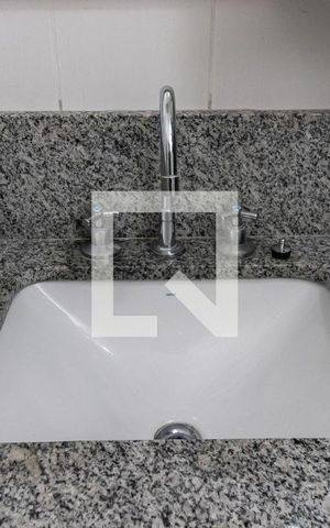 Apartamento à venda com 129m², 3 quartos e 2 vagas Apartamento à venda com 129m², 3 quartos e 2 vagasBanheiro Social