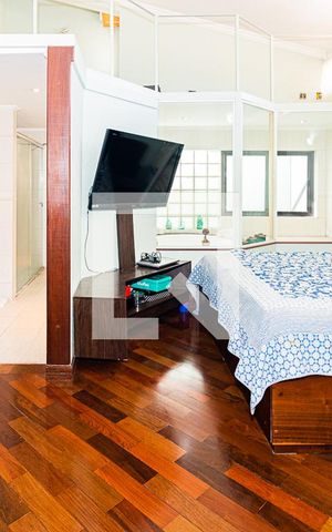 Casa para alugar com 350m², 4 quartos e 4 vagas Casa para alugar com 350m², 4 quartos e 4 vagasSuíte 4