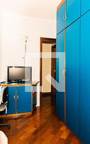 Casa para alugar com 350m², 4 quartos e 4 vagas Casa para alugar com 350m², 4 quartos e 4 vagasSuíte 2