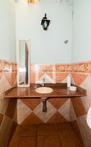 Casa para alugar com 350m², 4 quartos e 4 vagas Casa para alugar com 350m², 4 quartos e 4 vagasBanheiro da Churrasqueira