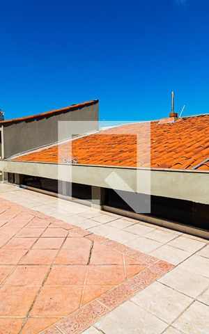 Casa para alugar com 350m², 4 quartos e 4 vagas Casa para alugar com 350m², 4 quartos e 4 vagasTerraço