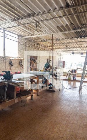 Casa à venda com 300m², 3 quartos e 3 vagasVaranda