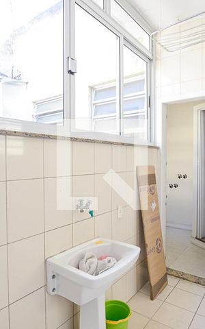 Apartamento à venda com 80m², 2 quartos e 1 vaga Apartamento à venda com 80m², 2 quartos e 1 vagaÁrea de Serviço