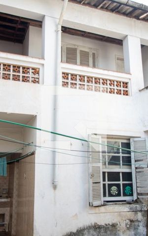 Casa à venda com 400m², 3 quartos e 4 vagas Casa à venda com 400m², 3 quartos e 4 vagasÁrea de Serviço