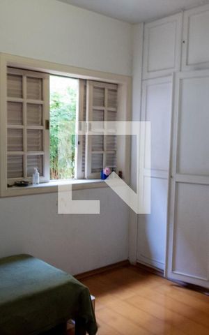 Casa à venda com 400m², 3 quartos e 4 vagas Casa à venda com 400m², 3 quartos e 4 vagasQuarto 3