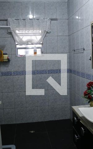 Casa à venda com 250m², 2 quartos e 1 vagaBanheiro