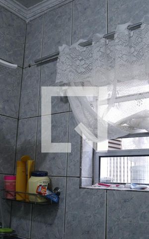 Casa à venda com 250m², 2 quartos e 1 vagaBanheiro