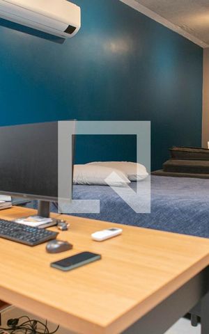 Apartamento à venda com 45m², 1 quarto e 1 vagaSala/Quarto
