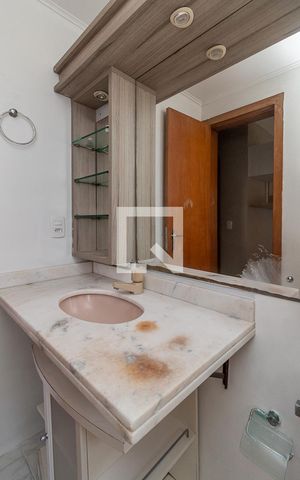 Apartamento à venda com 67m², 2 quartos e 1 vaga Apartamento à venda com 67m², 2 quartos e 1 vagaBanheiro da Suíte