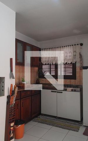 Casa à venda com 240m², 4 quartos e 2 vagasChurrasqueira