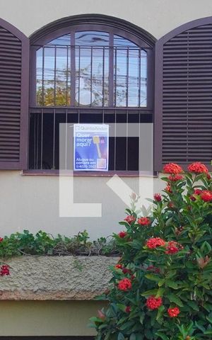 Casa à venda com 240m², 4 quartos e 2 vagasFachada da Casa