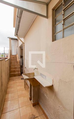 Casa à venda com 300m², 7 quartos e 2 vagas Casa à venda com 300m², 7 quartos e 2 vagasCasa 4 Área de Serviço
