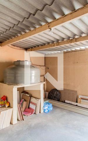 Casa à venda com 300m², 7 quartos e 2 vagas Casa à venda com 300m², 7 quartos e 2 vagasÁrea Comum - Depósito