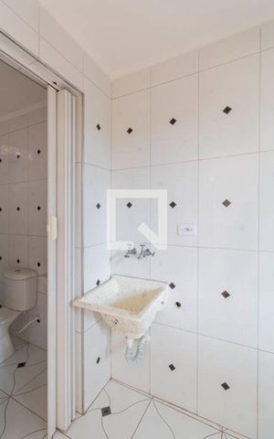 Casa à venda com 300m², 7 quartos e 2 vagas Casa à venda com 300m², 7 quartos e 2 vagasCasa 2 Área de Serviço