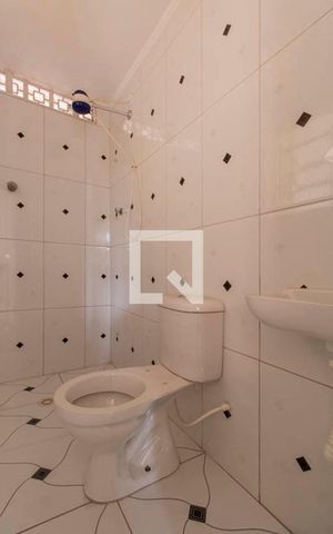 Casa à venda com 300m², 7 quartos e 2 vagas Casa à venda com 300m², 7 quartos e 2 vagasCasa 2 Banheiro